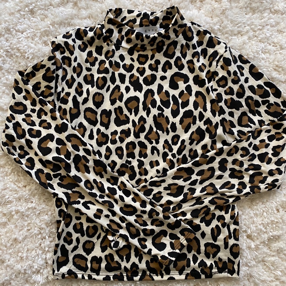 Cropped Turtle Neck